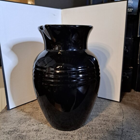 Le Creuset Stoneware Large 2Qt Pitcher Water Jug Black 9" Tall 12-25 - Picture 4 of 16